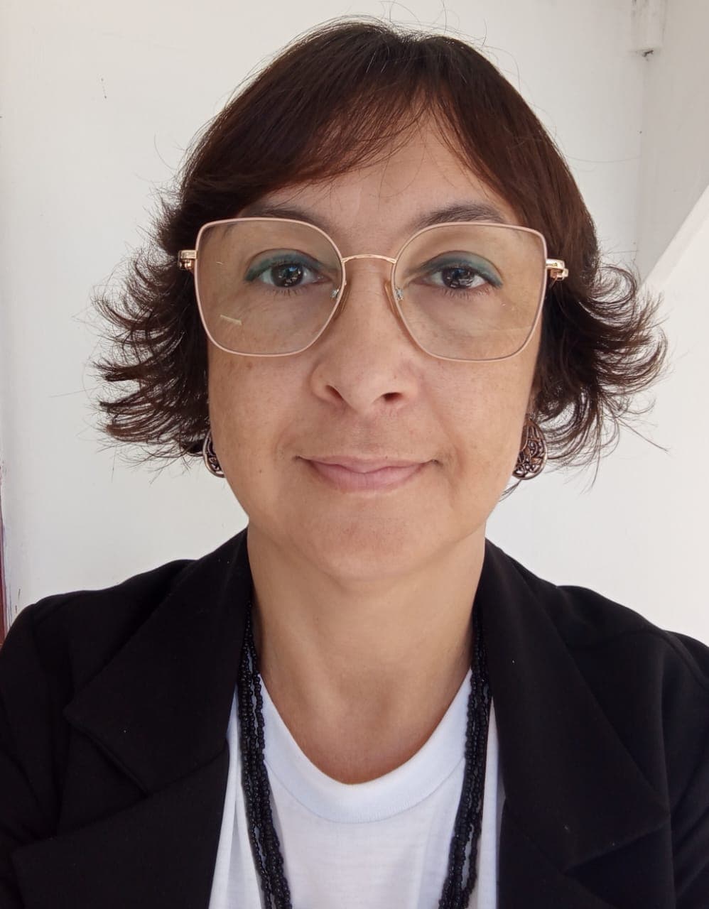 Foto da professora Valdinéia consultora científica
